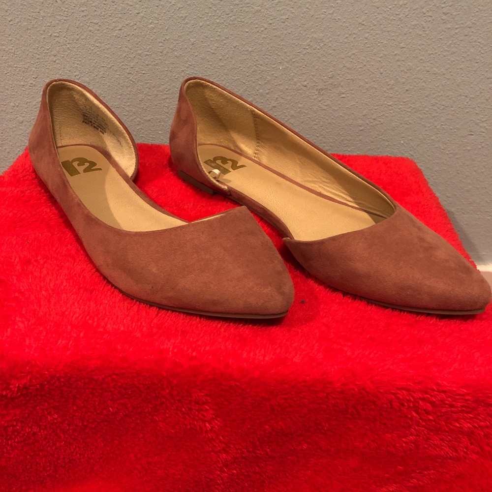 Flats - Picture 2 of 2